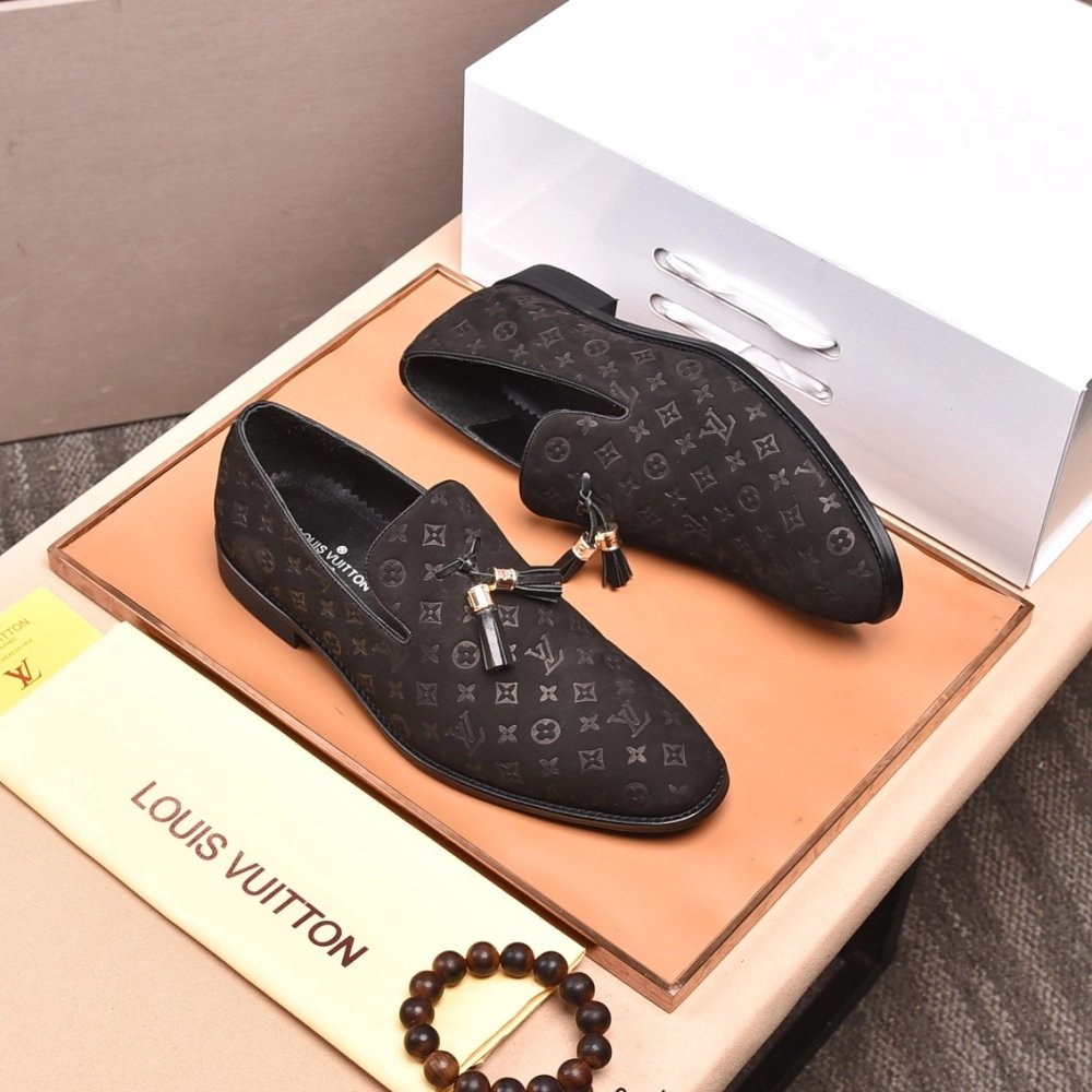 Louis Vuitton leather shoes 127,Louis Vuitton Leather Shoes,LOUIS VUITTON Sneakers,Business Shoes