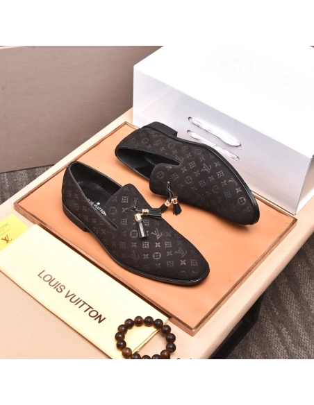 Louis Vuitton leather shoes 127,Louis Vuitton Leather Shoes,LOUIS VUITTON Sneakers,Business Shoes