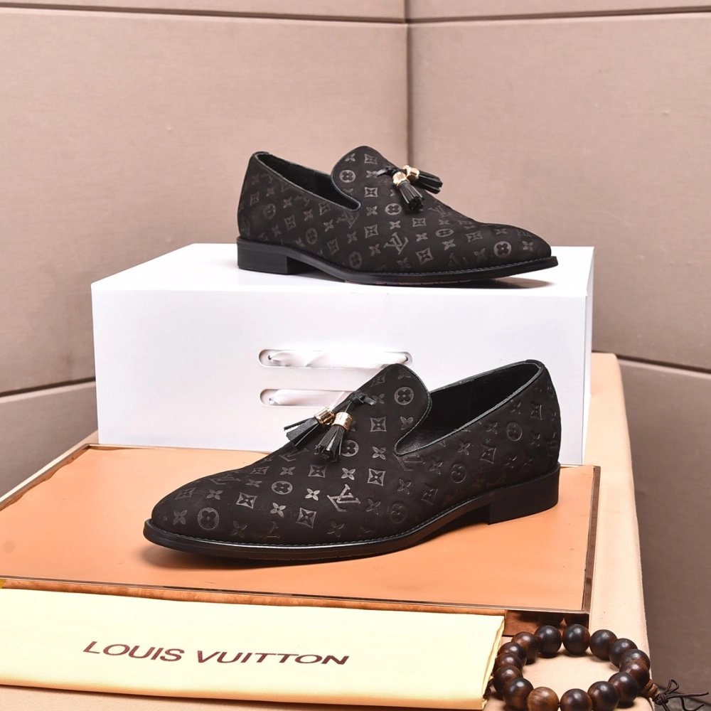 Louis Vuitton leather shoes 127,Louis Vuitton Leather Shoes,LOUIS VUITTON Sneakers,Business Shoes