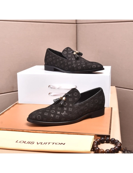 Louis Vuitton leather shoes 127,Louis Vuitton Leather Shoes,LOUIS VUITTON Sneakers,Business Shoes