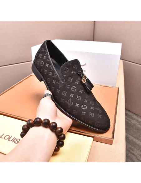 Louis Vuitton leather shoes 127,Louis Vuitton Leather Shoes,LOUIS VUITTON Sneakers,Business Shoes