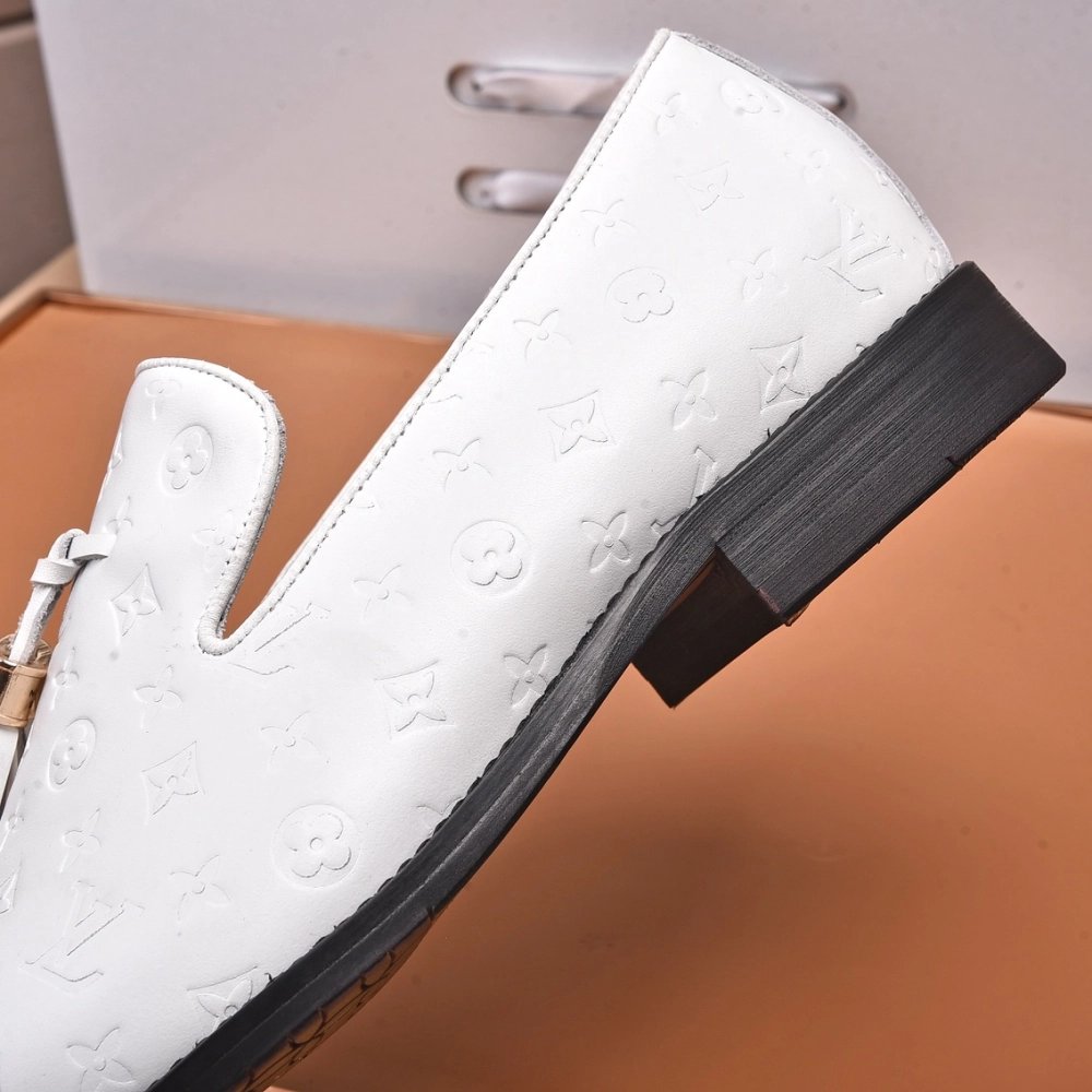 Louis Vuitton leather shoes 128,Louis Vuitton Leather Shoes,LOUIS VUITTON Sneakers,Business Shoes