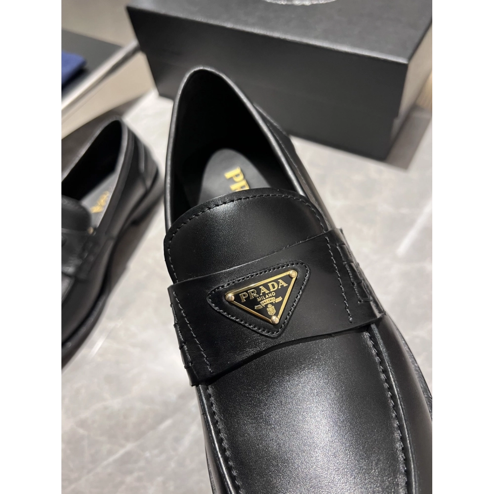 Prada leather shoes 018,PRADA SNEAKERS,Luxury Shoes