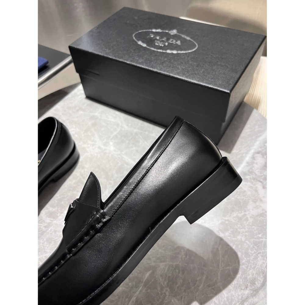 Prada leather shoes 015,PRADA SNEAKERS,Luxury Shoes