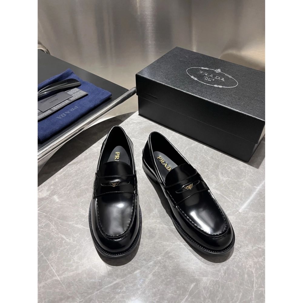 Prada leather shoes 016,PRADA SNEAKERS,Luxury Shoes