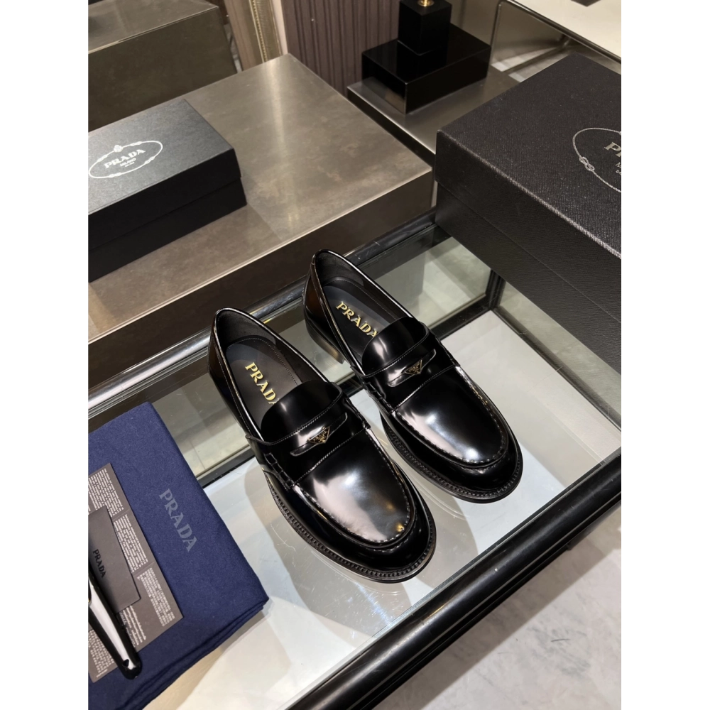 Prada leather shoes 034,PRADA SNEAKERS,Luxury Shoes