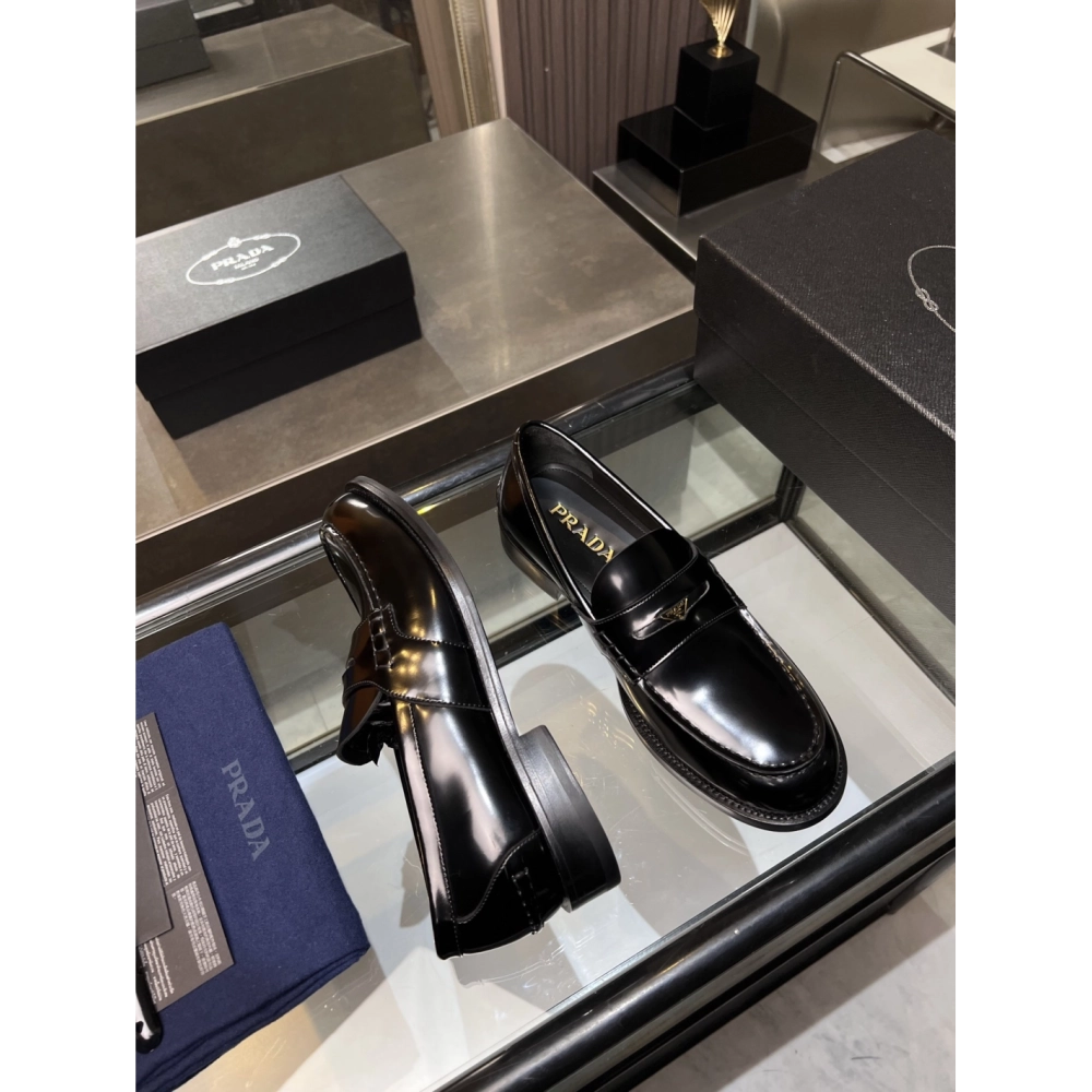 Prada leather shoes 034,PRADA SNEAKERS,Luxury Shoes