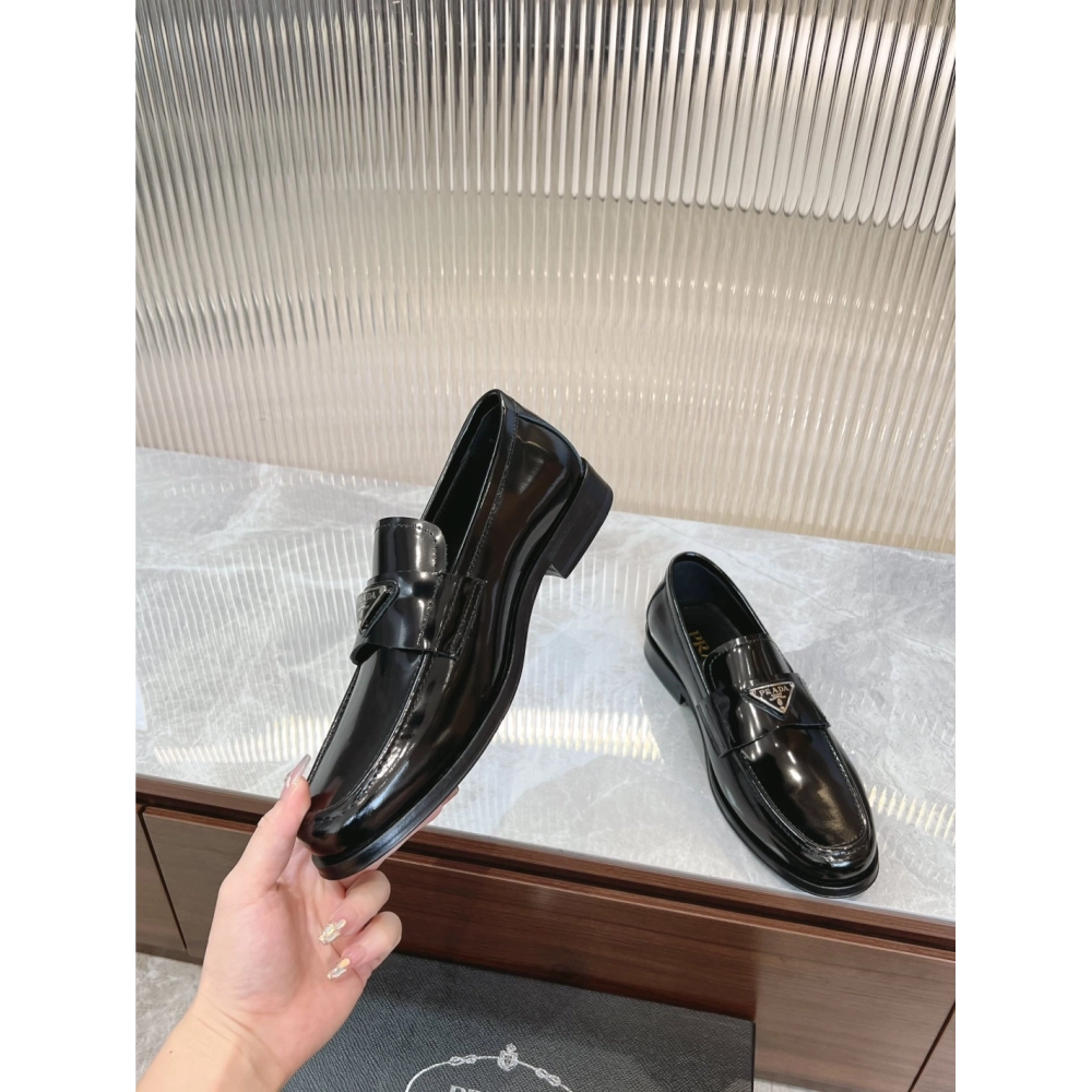 Prada leather shoes 042,PRADA SNEAKERS,Luxury Shoes