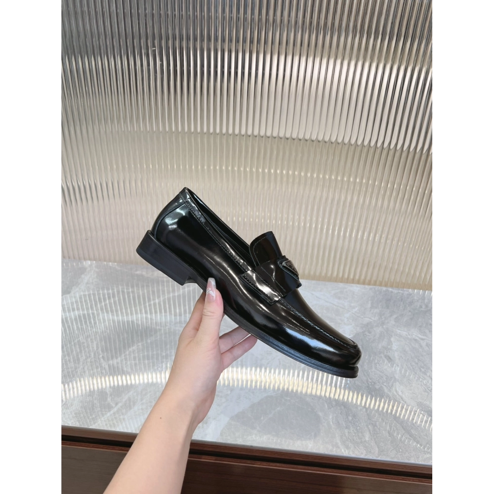 Prada leather shoes 042,PRADA SNEAKERS,Luxury Shoes