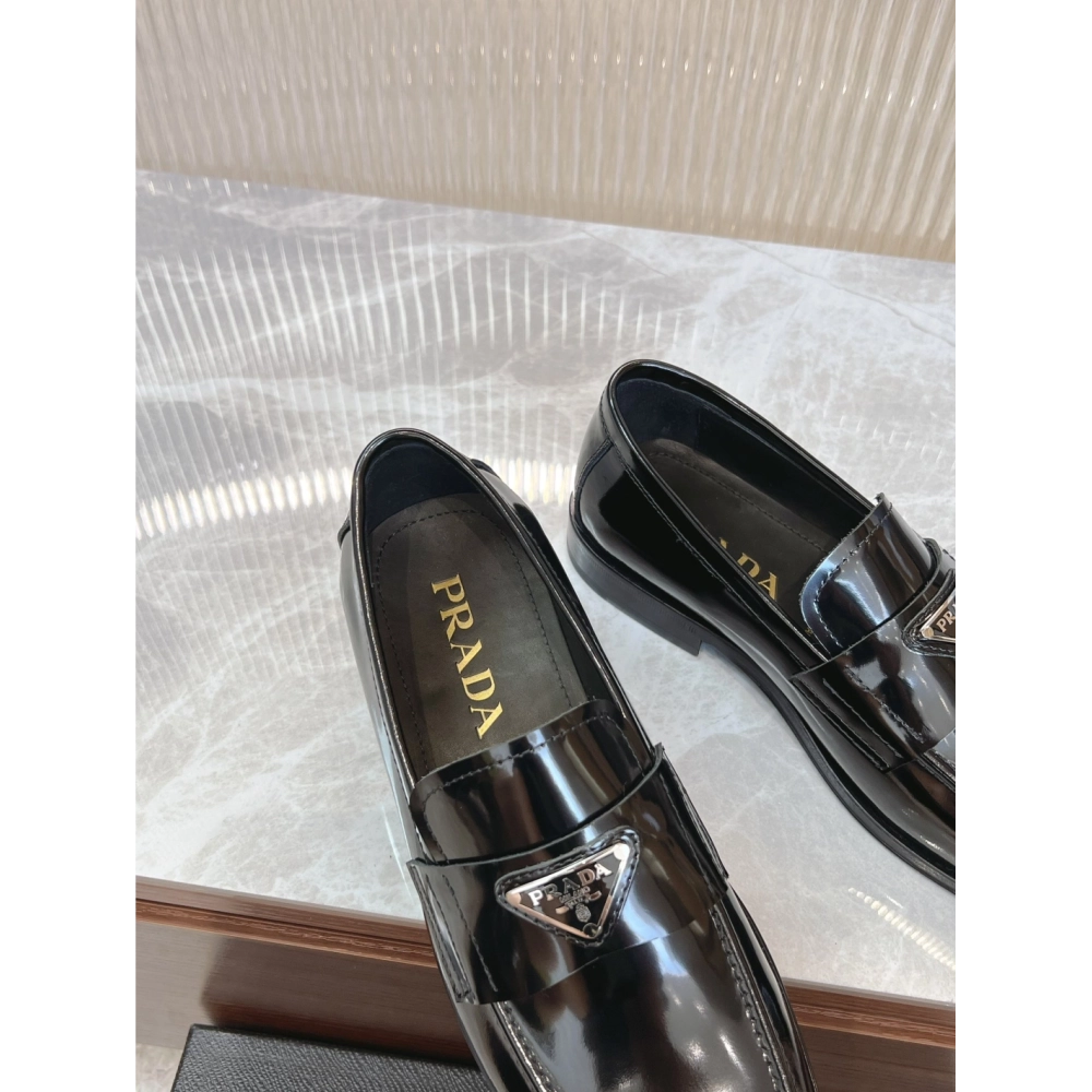 Prada leather shoes 042,PRADA SNEAKERS,Luxury Shoes