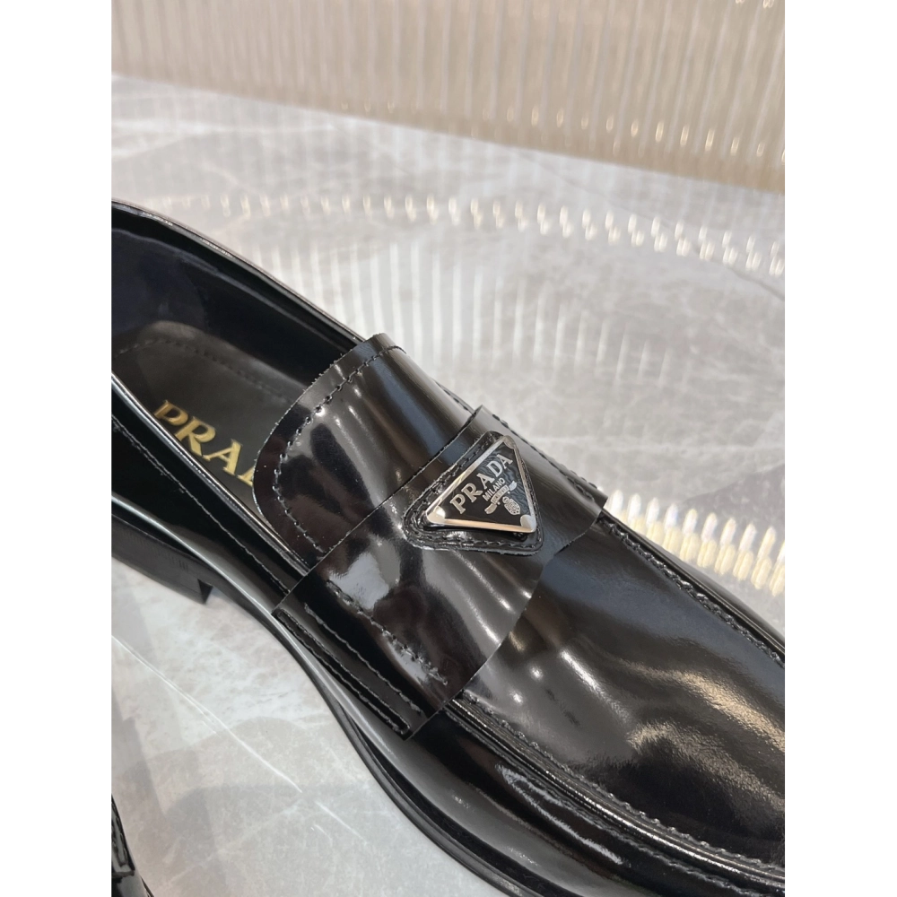 Prada leather shoes 042,PRADA SNEAKERS,Luxury Shoes
