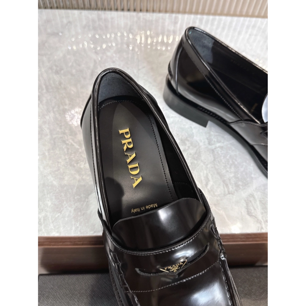Prada leather shoes 064,PRADA SNEAKERS,Luxury Shoes