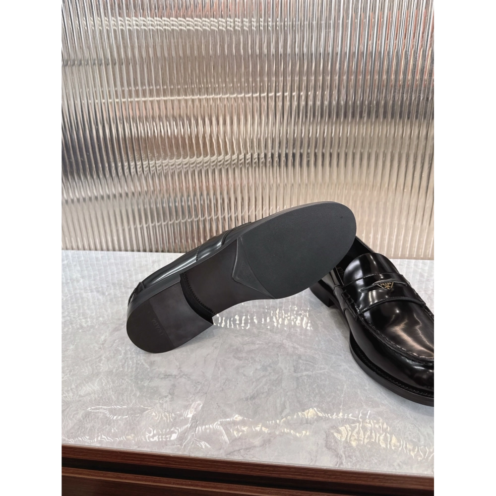 Prada leather shoes 064,PRADA SNEAKERS,Luxury Shoes