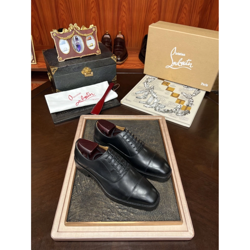 Christian Louboutin leather shoes 004,Oxfords,Christian Louboutin Sneakers,Luxury Shoes