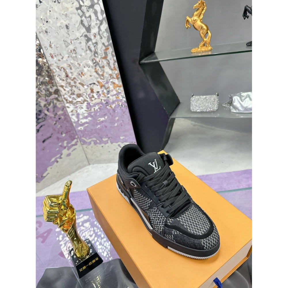 LV Sneakers 2026 602,LV Sneakers,LOUIS VUITTON Sneakers,More Brands