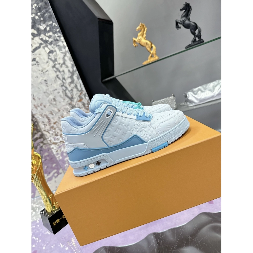 LV Sneakers 2026 606,LV Sneakers,LOUIS VUITTON Sneakers,More Brands