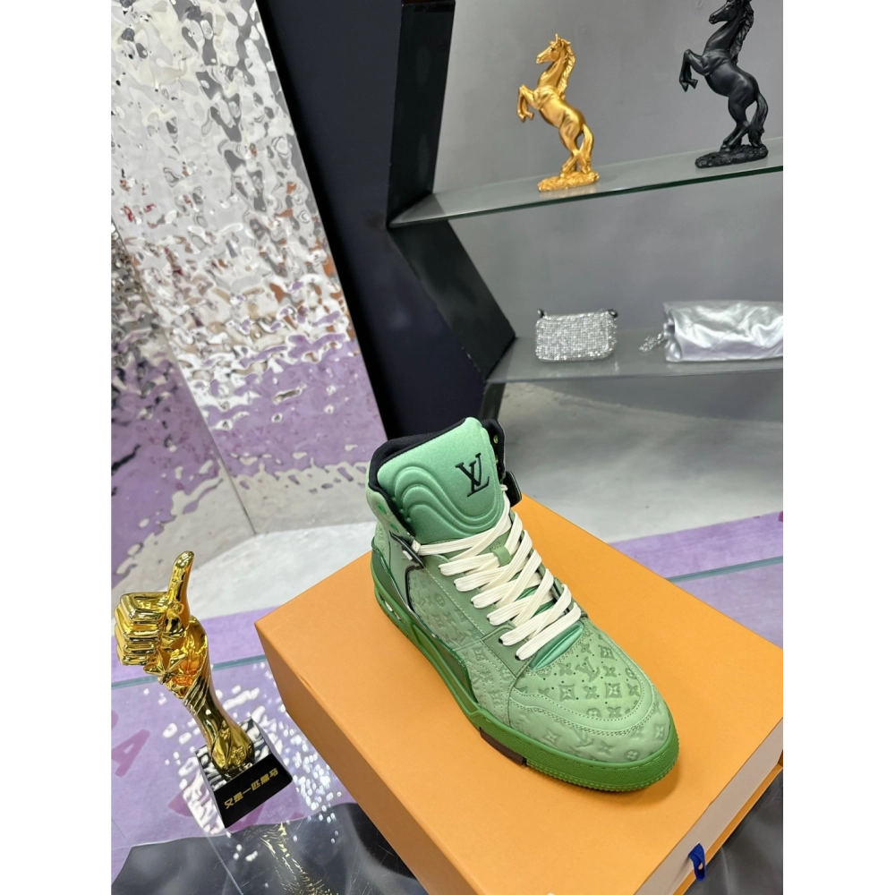LV Sneakers 2026 607,LV Sneakers,LOUIS VUITTON Sneakers,More Brands