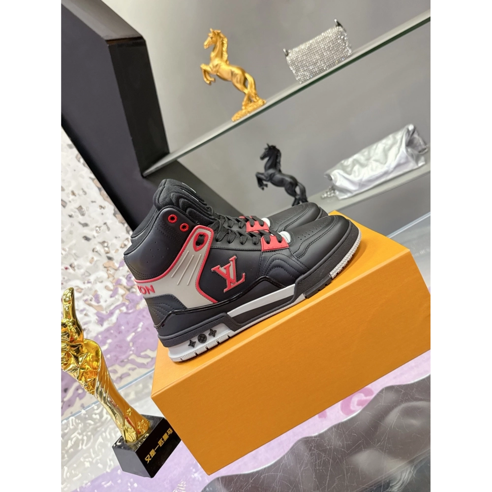 LV Sneakers 2026 608,LV Sneakers,LOUIS VUITTON Sneakers,More Brands