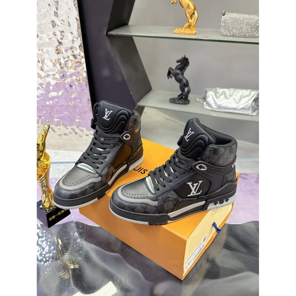 LV Sneakers 2026 611,LV Sneakers,LOUIS VUITTON Sneakers,More Brands