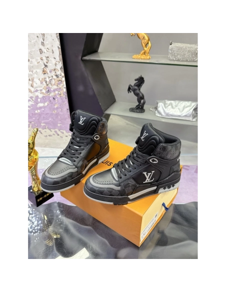 LV Sneakers 2026 611,LV Sneakers,LOUIS VUITTON Sneakers,More Brands