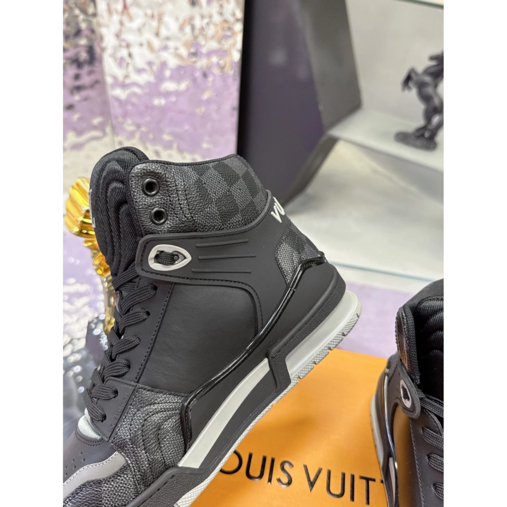 LV Sneakers 2026 611,LV Sneakers,LOUIS VUITTON Sneakers,More Brands