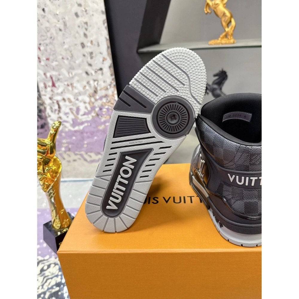 LV Sneakers 2026 611,LV Sneakers,LOUIS VUITTON Sneakers,More Brands