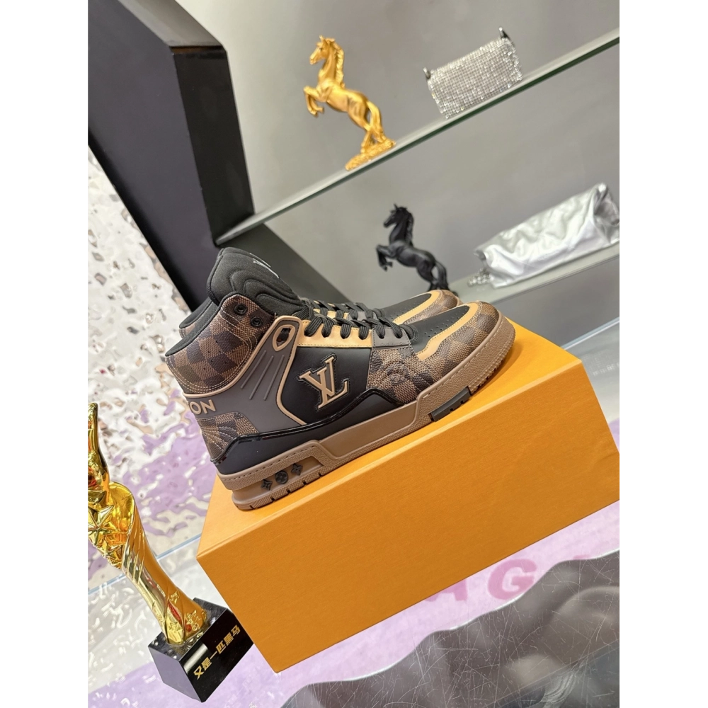 LV Sneakers 2026 612,LV Sneakers,LOUIS VUITTON Sneakers,More Brands