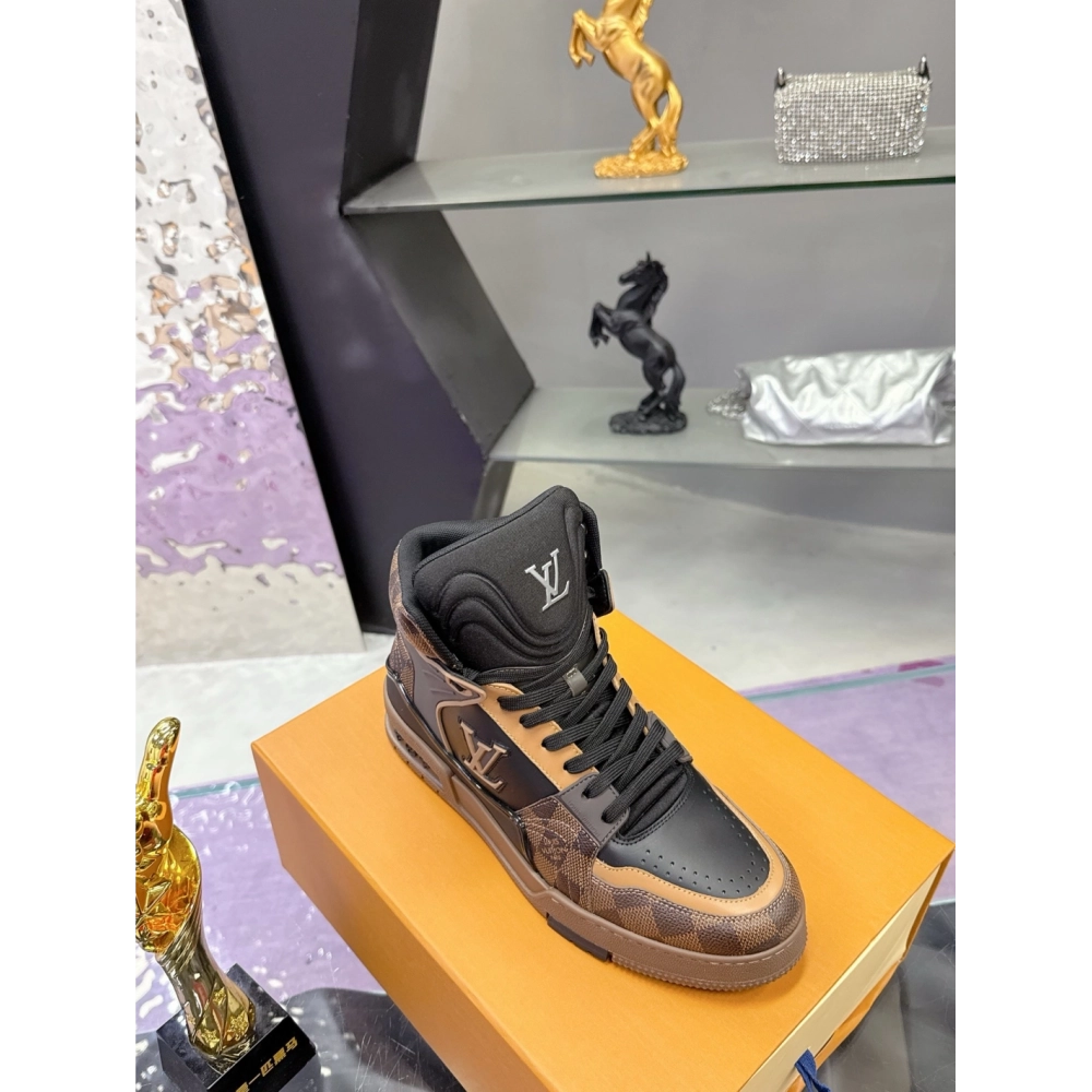 LV Sneakers 2026 612,LV Sneakers,LOUIS VUITTON Sneakers,More Brands