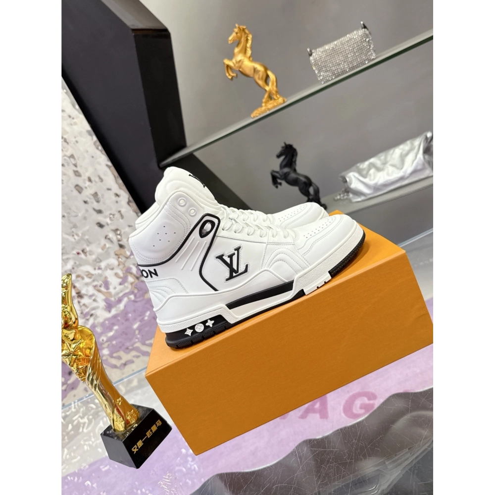 LV Sneakers 2026 613,LV Sneakers,LOUIS VUITTON Sneakers,More Brands