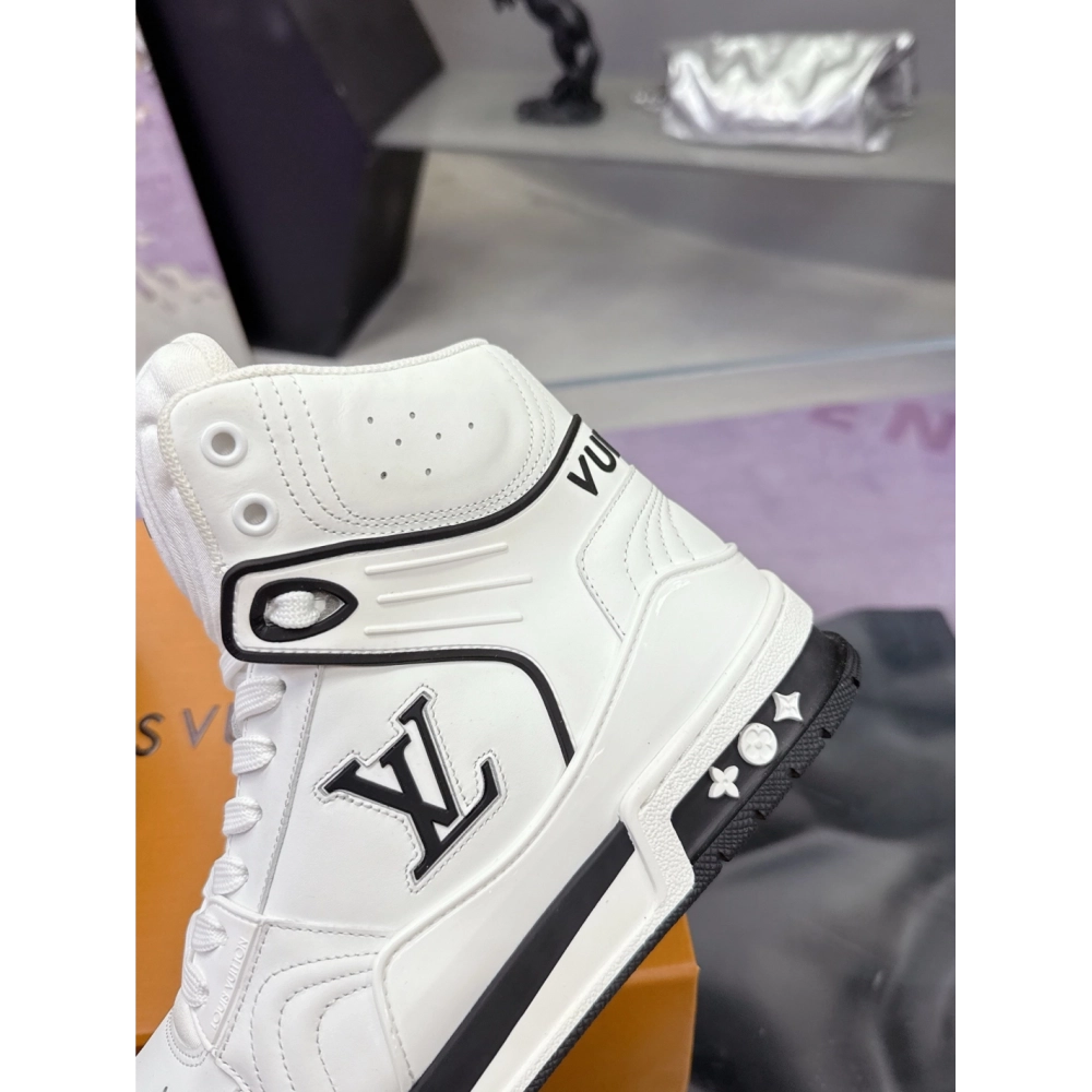 LV Sneakers 2026 613,LV Sneakers,LOUIS VUITTON Sneakers,More Brands