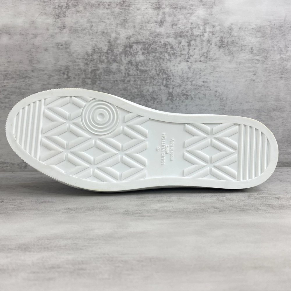 LV Sneakers 2026 618,LV Sneakers,LOUIS VUITTON Sneakers,More Brands