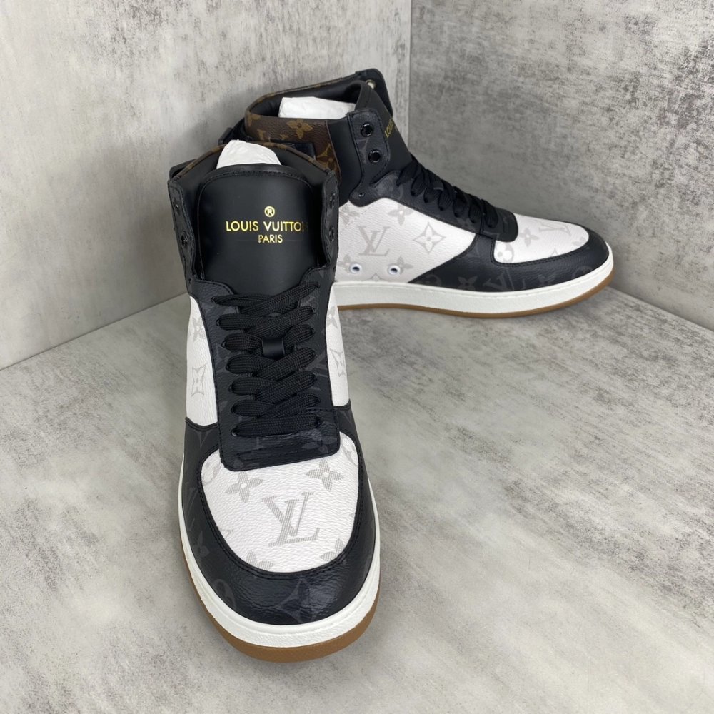 LV Sneakers 2026 621,LV Sneakers,LOUIS VUITTON Sneakers,More Brands