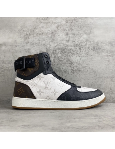 LV Sneakers 2026 621,LV Sneakers,LOUIS VUITTON Sneakers,More Brands