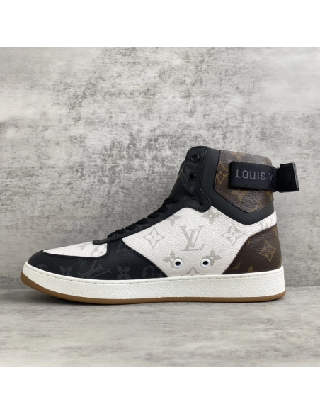 LV Sneakers 2026 621,LV Sneakers,LOUIS VUITTON Sneakers,More Brands