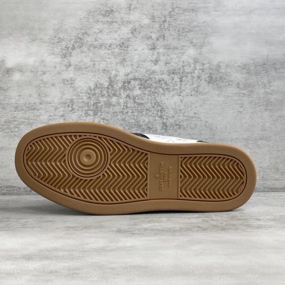 LV Sneakers 2026 621,LV Sneakers,LOUIS VUITTON Sneakers,More Brands