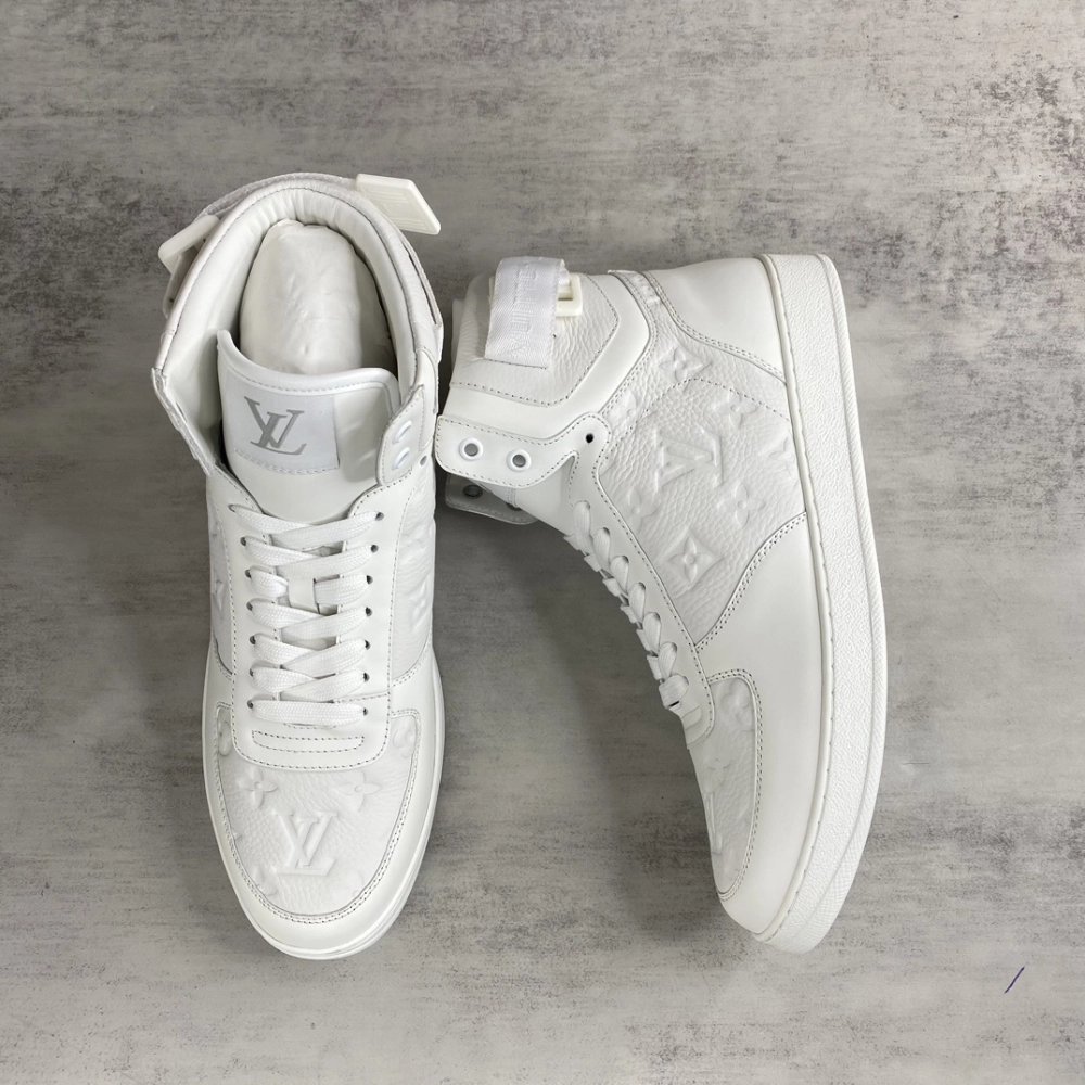 LV Sneakers 2026 622,LV Sneakers,LOUIS VUITTON Sneakers,More Brands