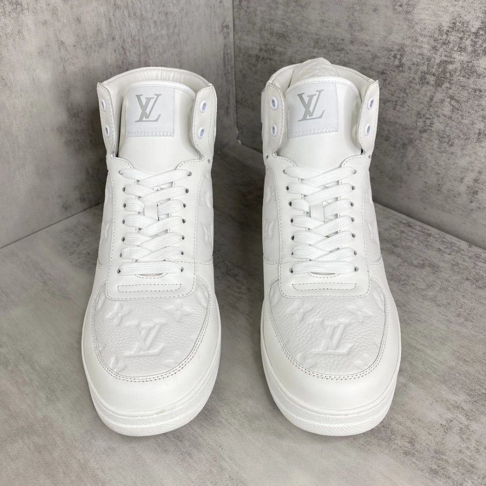 LV Sneakers 2026 622,LV Sneakers,LOUIS VUITTON Sneakers,More Brands