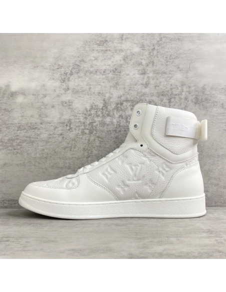 LV Sneakers 2026 622,LV Sneakers,LOUIS VUITTON Sneakers,More Brands