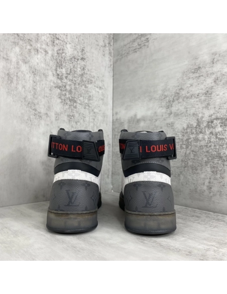 LV Sneakers 2026 624,LV Sneakers,LOUIS VUITTON Sneakers,More Brands