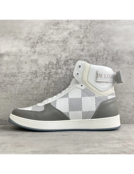 LV Sneakers 2026 625,LV Sneakers,LOUIS VUITTON Sneakers,More Brands