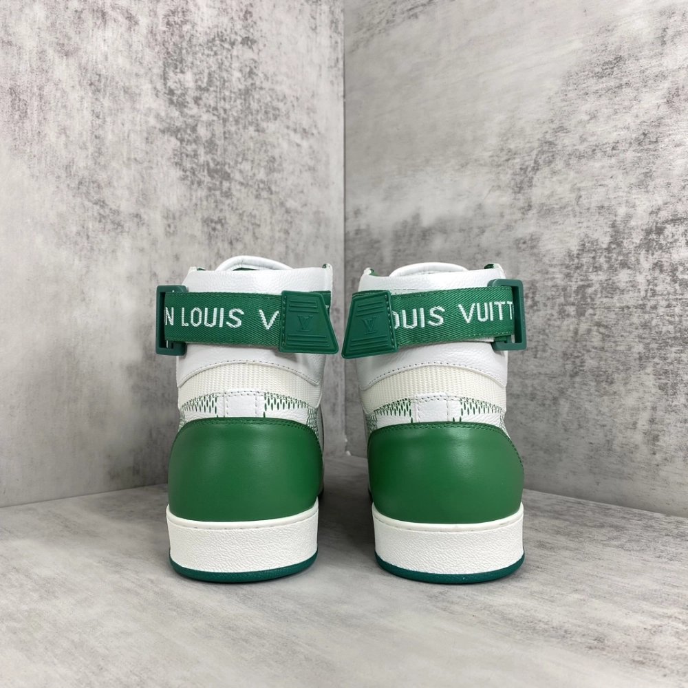LV Sneakers 2026 626,LV Sneakers,LOUIS VUITTON Sneakers,More Brands