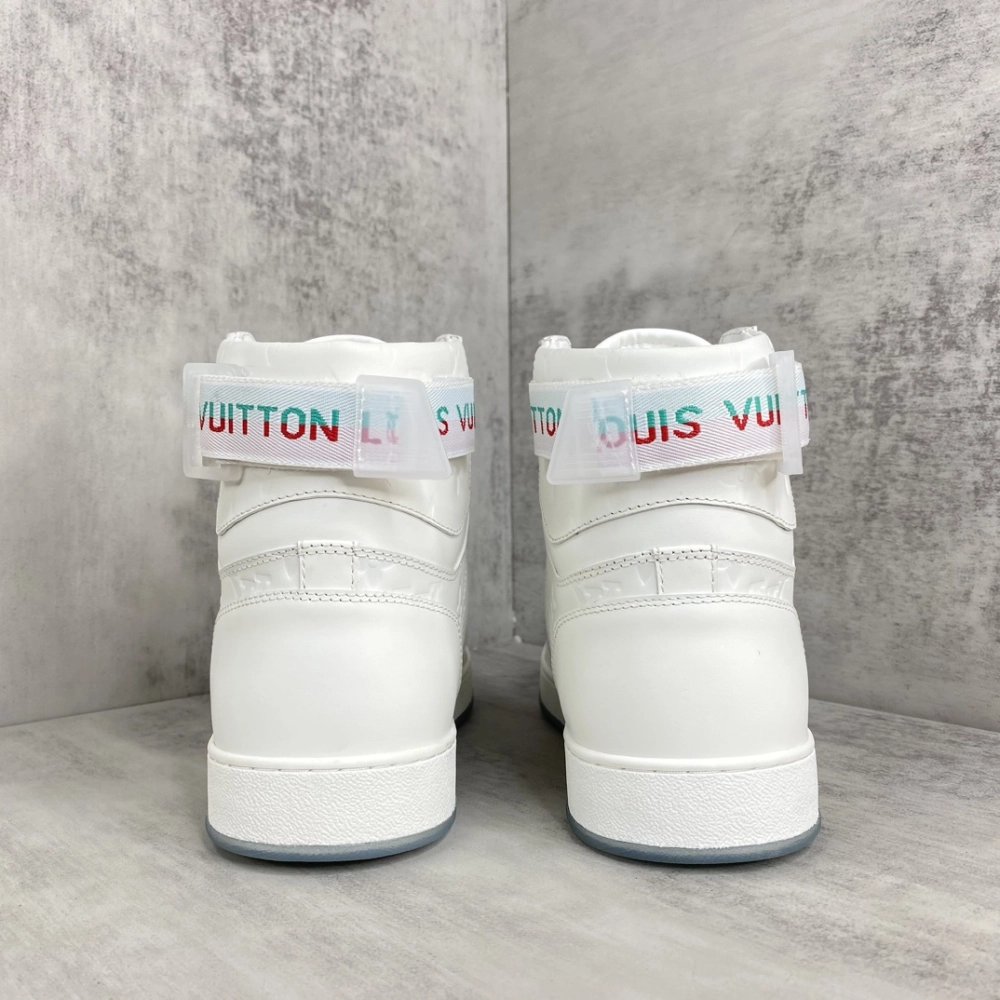LV Sneakers 2026 628,LV Sneakers,LOUIS VUITTON Sneakers,More Brands