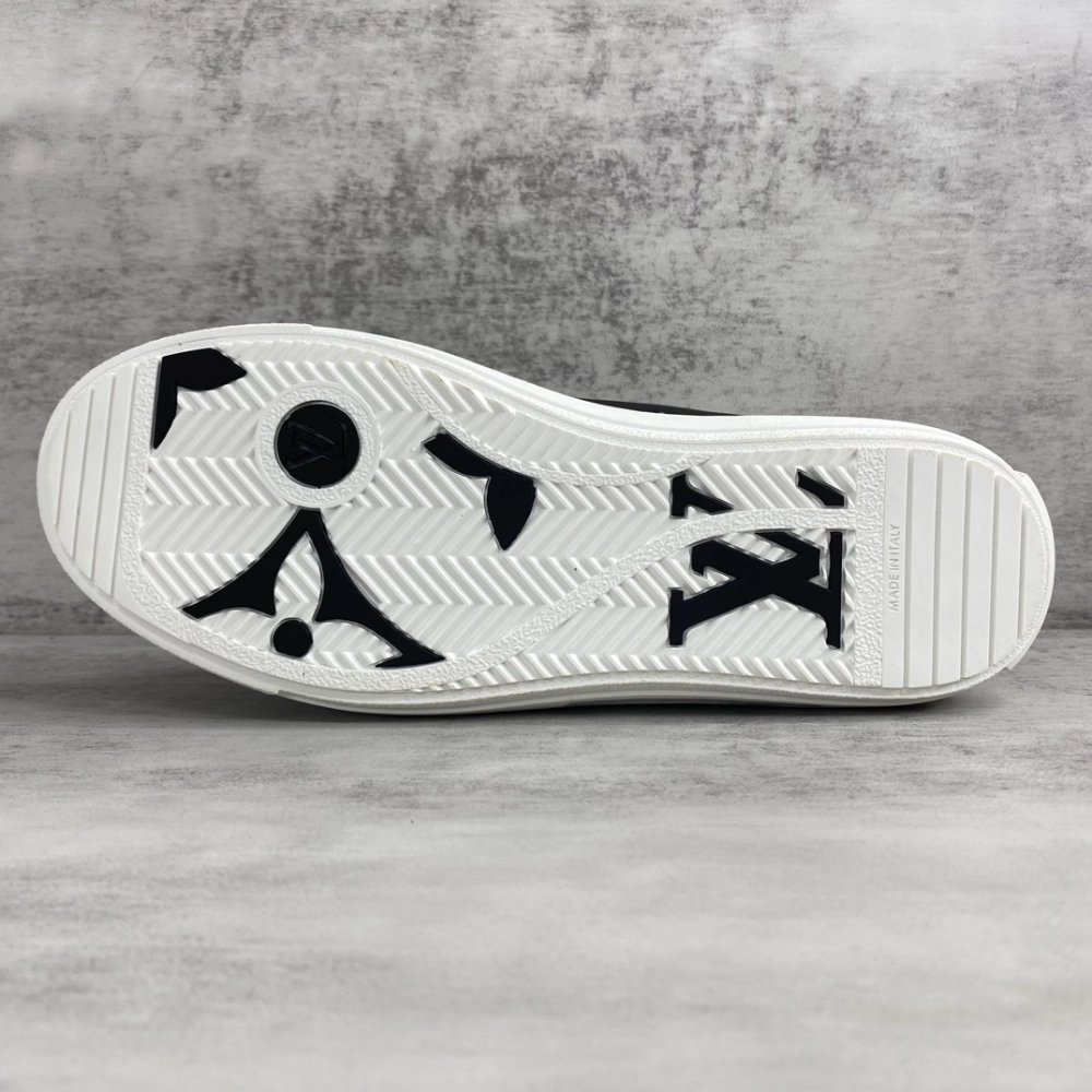 LV Sneakers 2026 642,LV Sneakers,LOUIS VUITTON Sneakers,More Brands