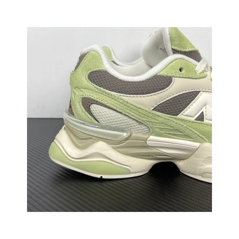 New Balance 9060 in Dry Lime Thunder Brown U906028L , Y2K-Inspired Chunky Lifestyle Sneaker , Premium SneakersStreetwear , World