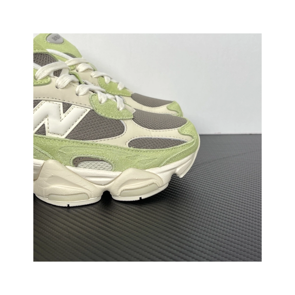 New Balance 9060 in Dry Lime Thunder Brown U906028L , Y2K-Inspired Chunky Lifestyle Sneaker , Premium SneakersStreetwear , World