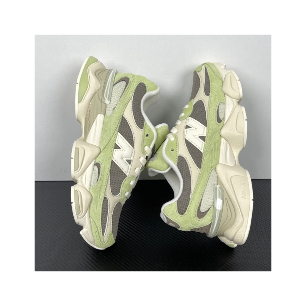 New Balance 9060 in Dry Lime Thunder Brown U906028L , Y2K-Inspired Chunky Lifestyle Sneaker , Premium SneakersStreetwear , World