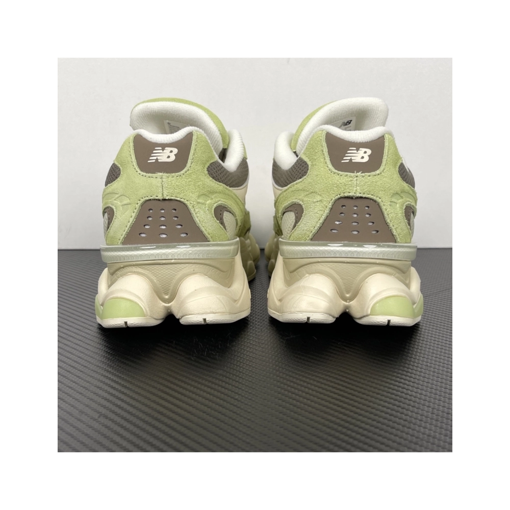 New Balance 9060 in Dry Lime Thunder Brown U906028L , Y2K-Inspired Chunky Lifestyle Sneaker , Premium SneakersStreetwear , World