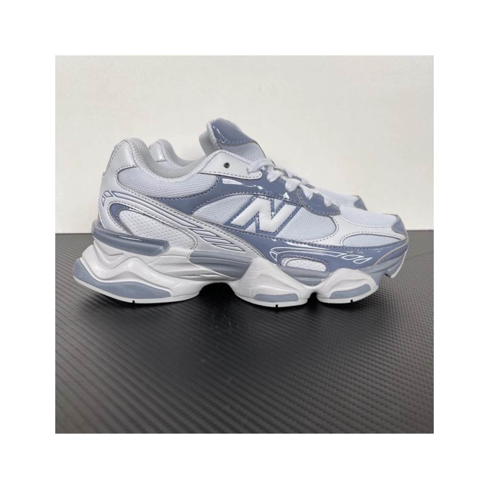 New Balance 9060 in Arctic Grey Granite U90605HS , Y2K-Inspired Chunky Lifestyle Sneaker , Premium SneakersStreetwear , Worldwid