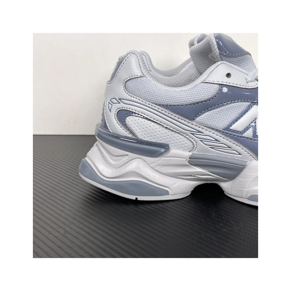 New Balance 9060 in Arctic Grey Granite U90605HS , Y2K-Inspired Chunky Lifestyle Sneaker , Premium SneakersStreetwear , Worldwid