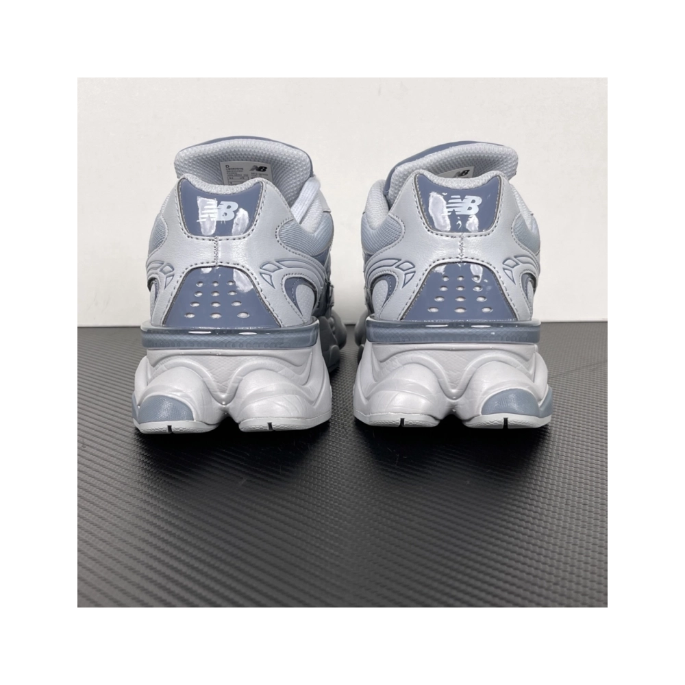 New Balance 9060 in Arctic Grey Granite U90605HS , Y2K-Inspired Chunky Lifestyle Sneaker , Premium SneakersStreetwear , Worldwid
